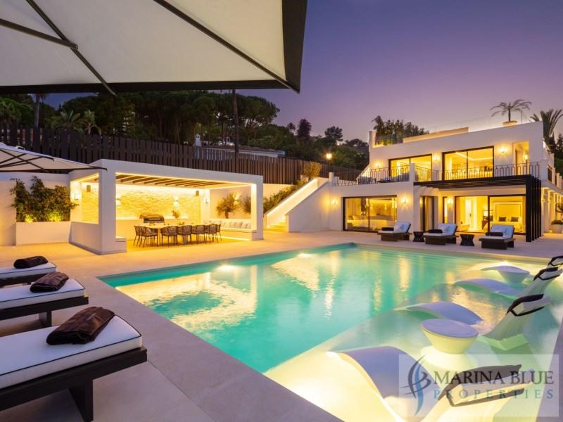 Villa til salg i Nueva Andalucía (Marbella)