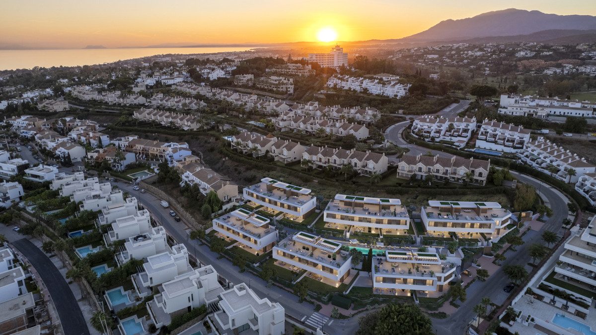 House for sale in El Paraíso (Benahavís)