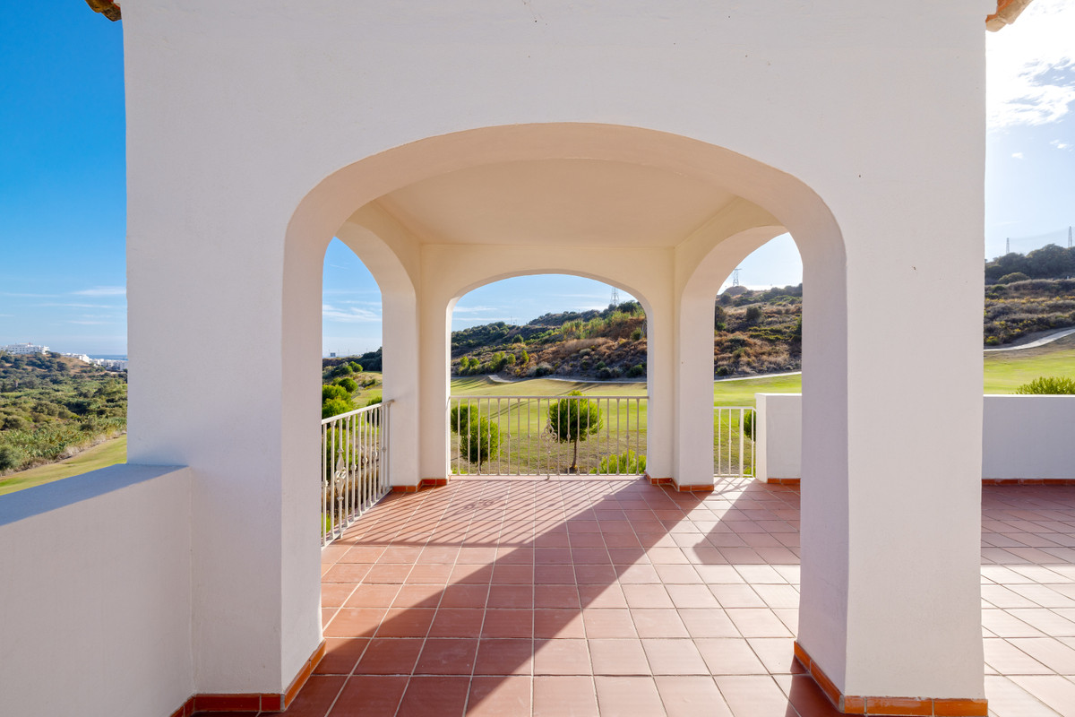 منزل للبيع في Estepona