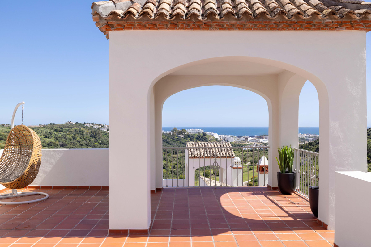منزل للبيع في Estepona