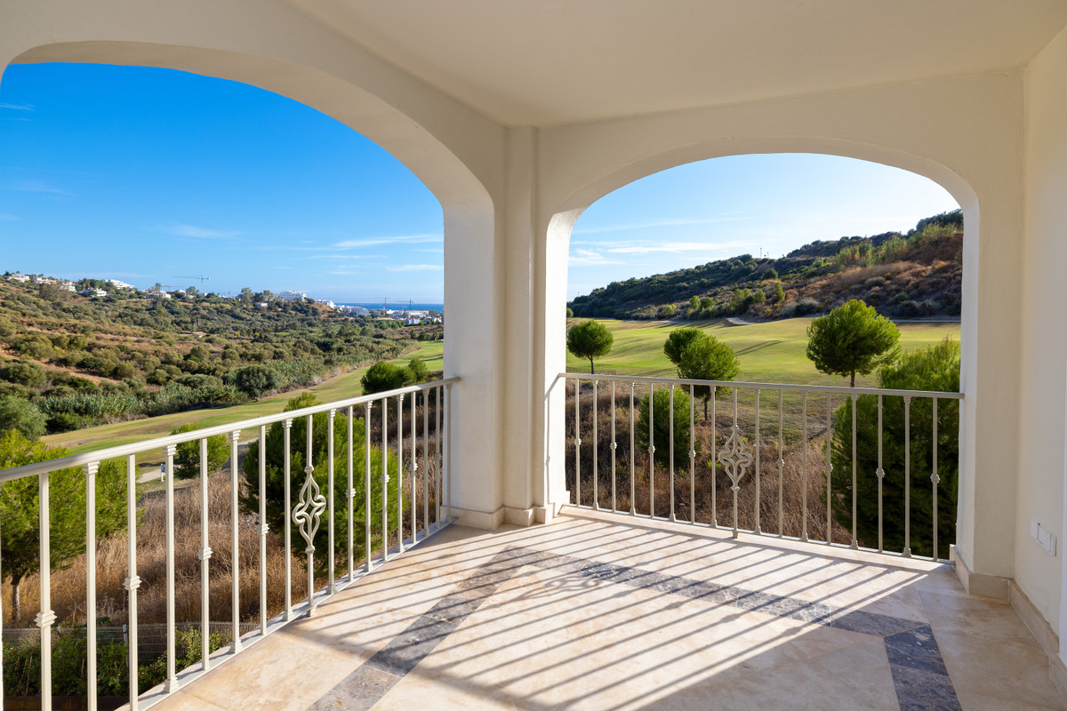 منزل للبيع في Estepona