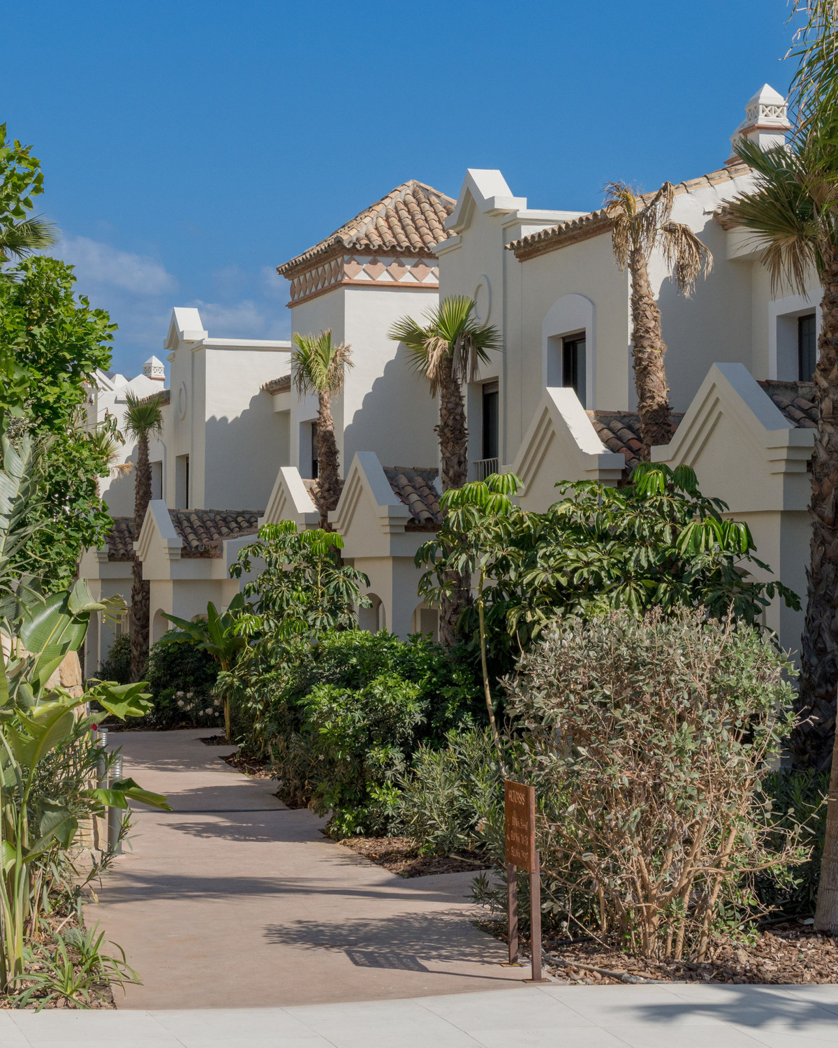 منزل للبيع في Estepona