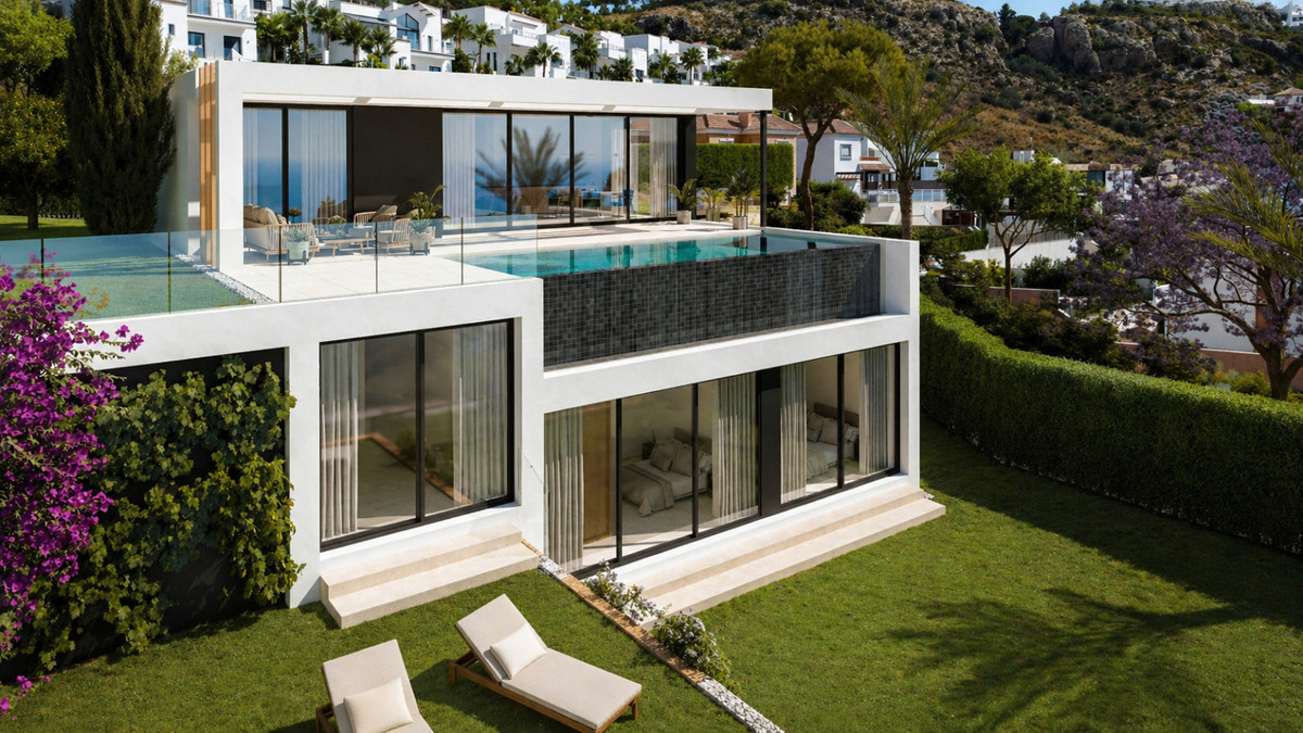 Villa en venta en Torremuelle (Benalmádena)