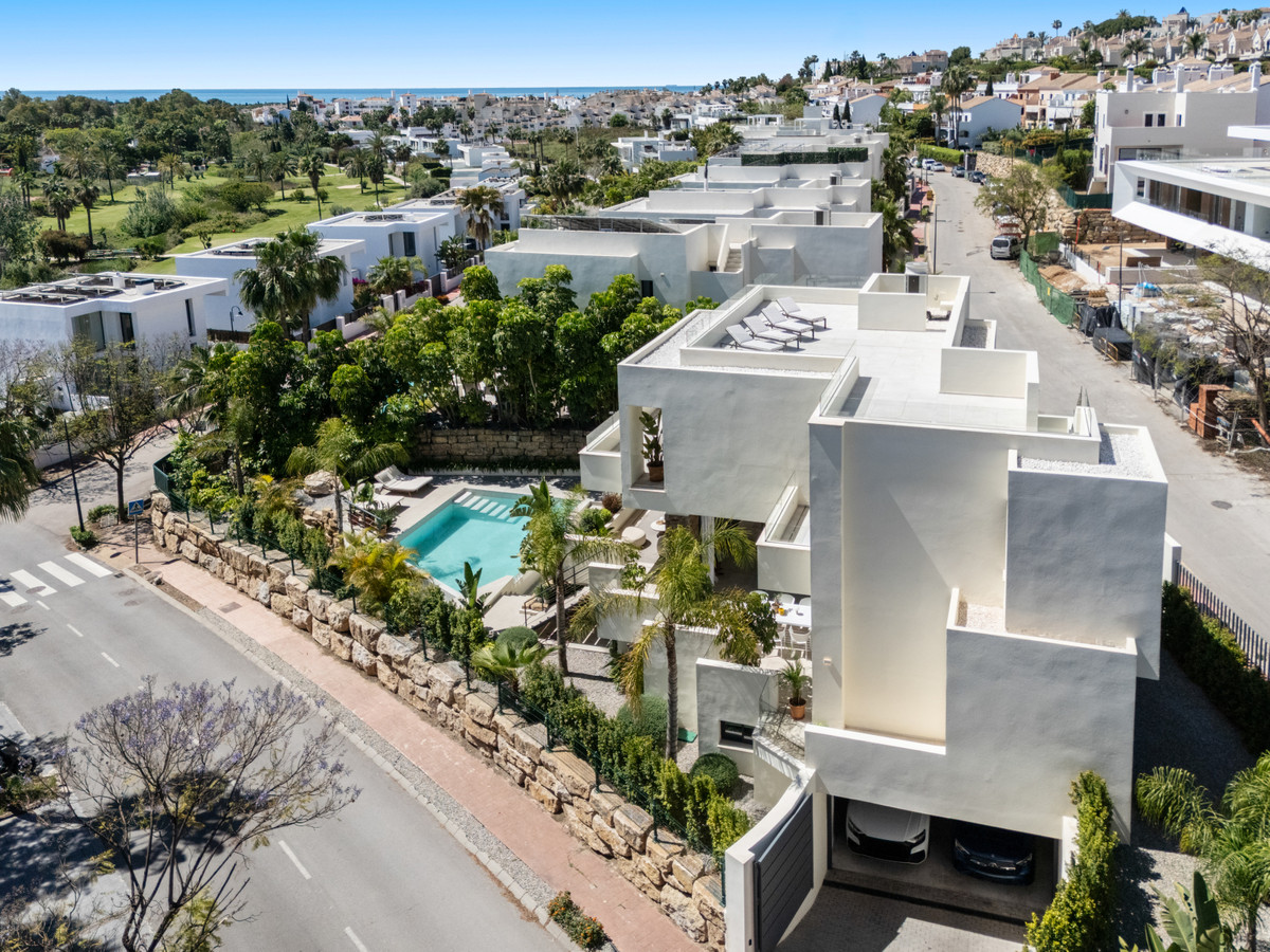 Villa en venta en Estepona