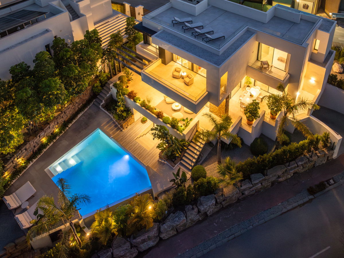 Villa en venta en Estepona