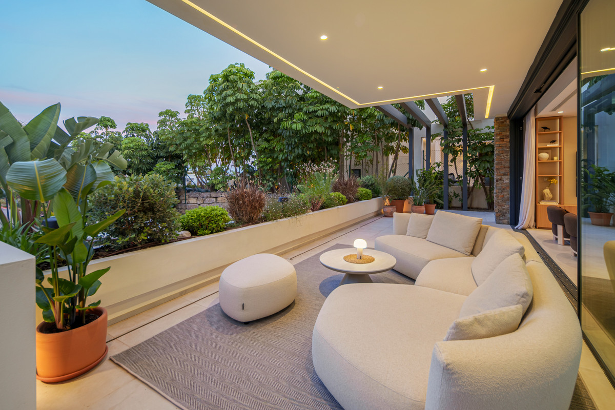 Villa en venta en Estepona