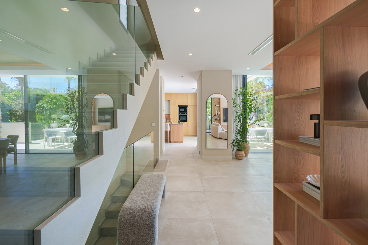 Villa en venta en Estepona