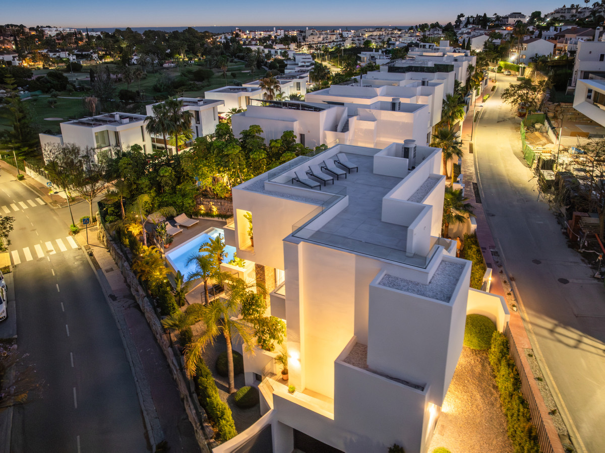 Villa en venta en Estepona