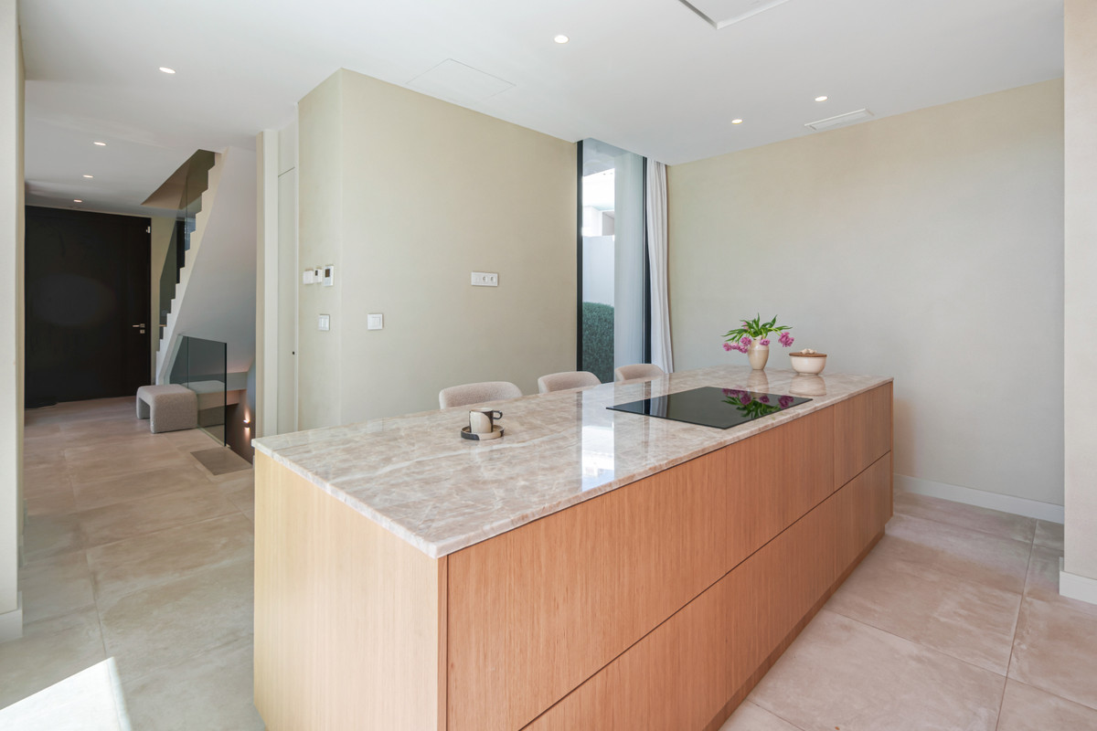 Villa en venta en Estepona