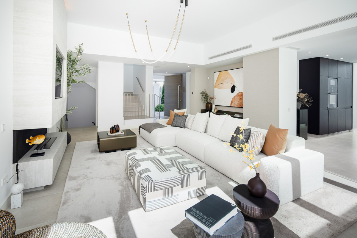 Villa en venta en Estepona