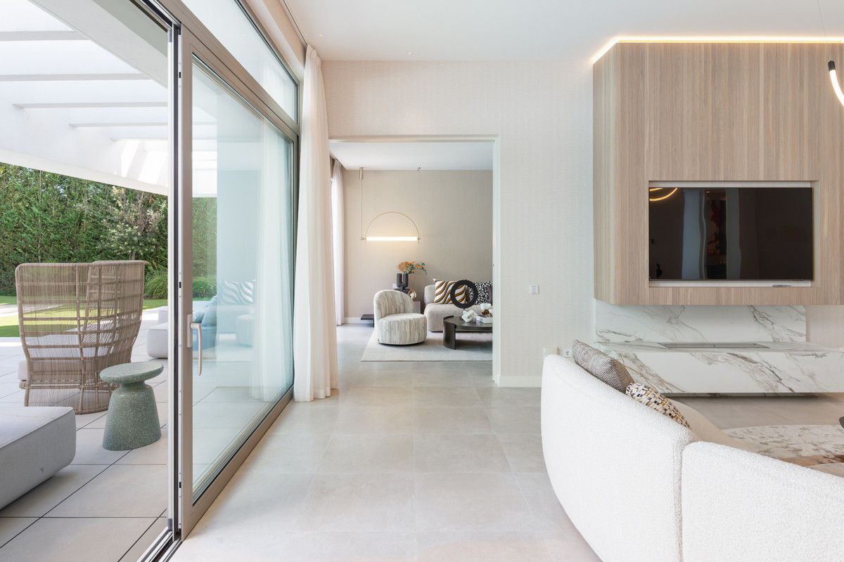 Villa en venta en Estepona