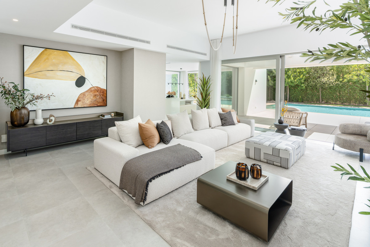 Villa en venta en Estepona