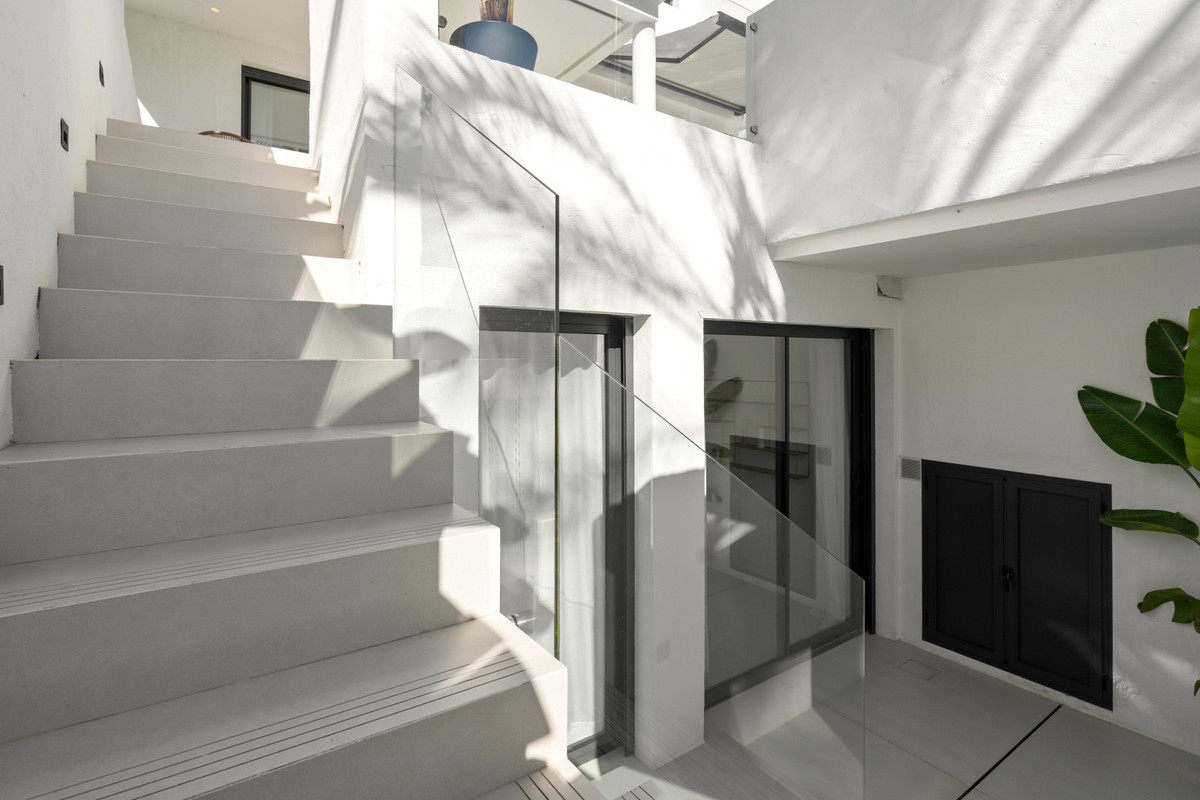 Apartamento en venta en El Paraíso (Benahavís)