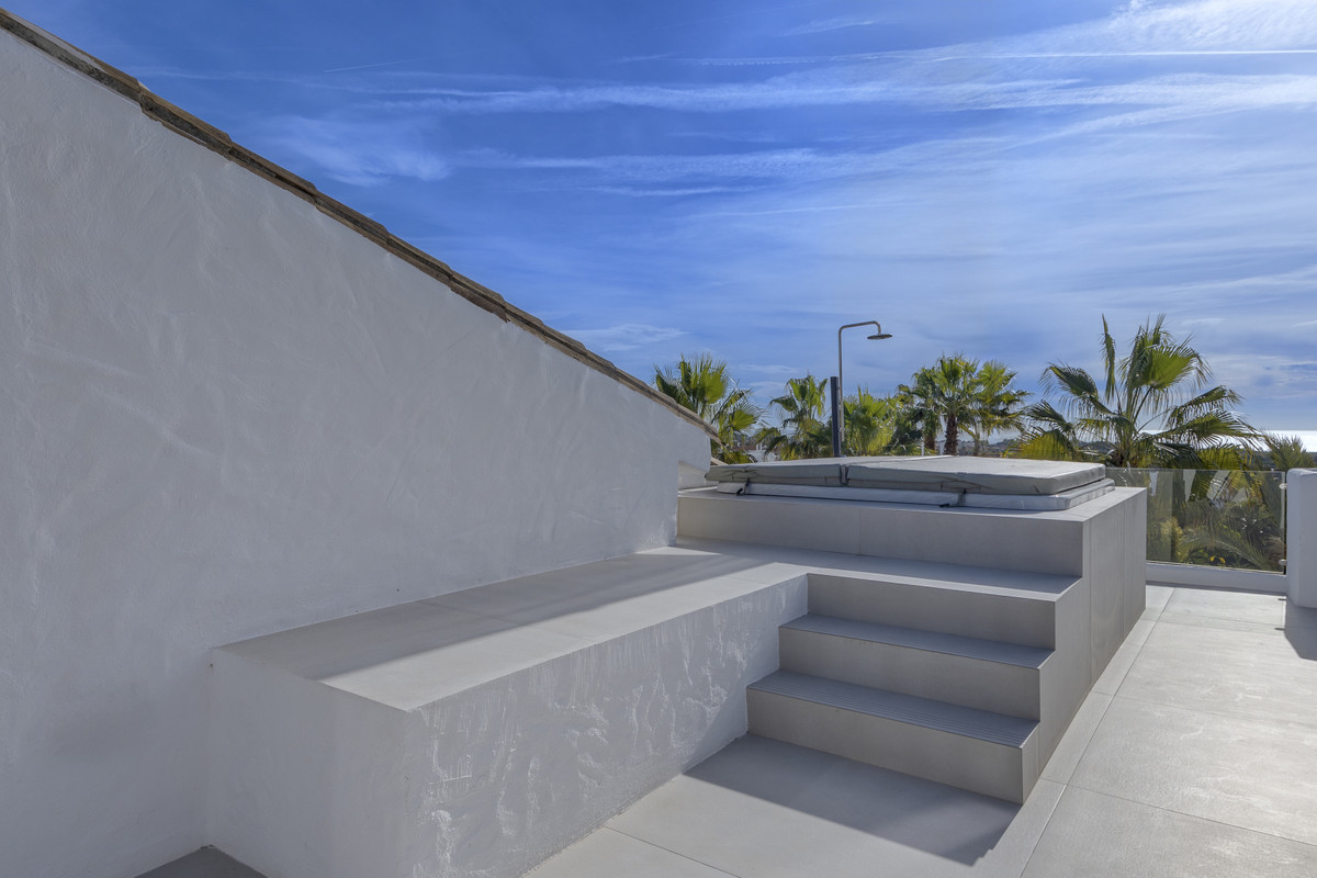 Apartamento en venta en El Paraíso (Benahavís)