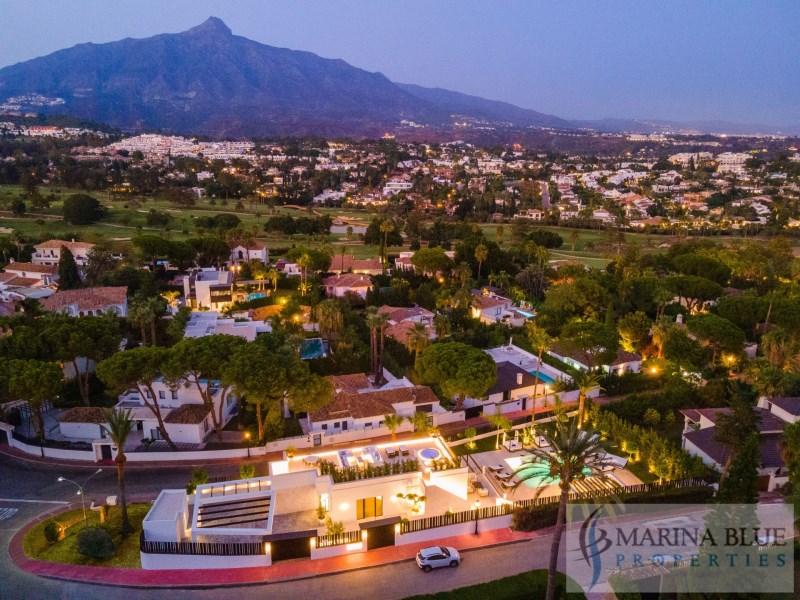 Villa en venta en Nueva Andalucía (Marbella)