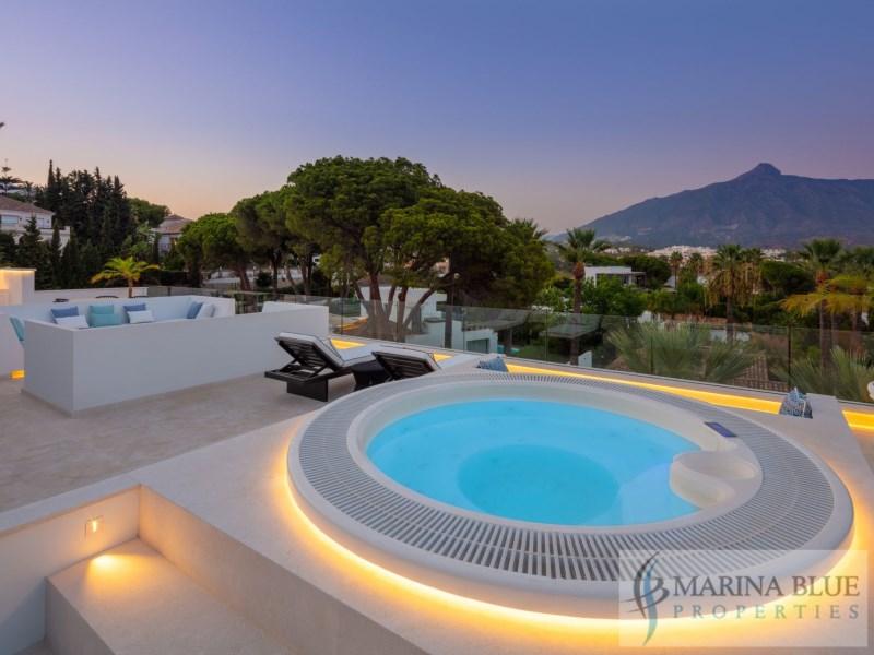 Villa in vendita a Nueva Andalucía (Marbella)