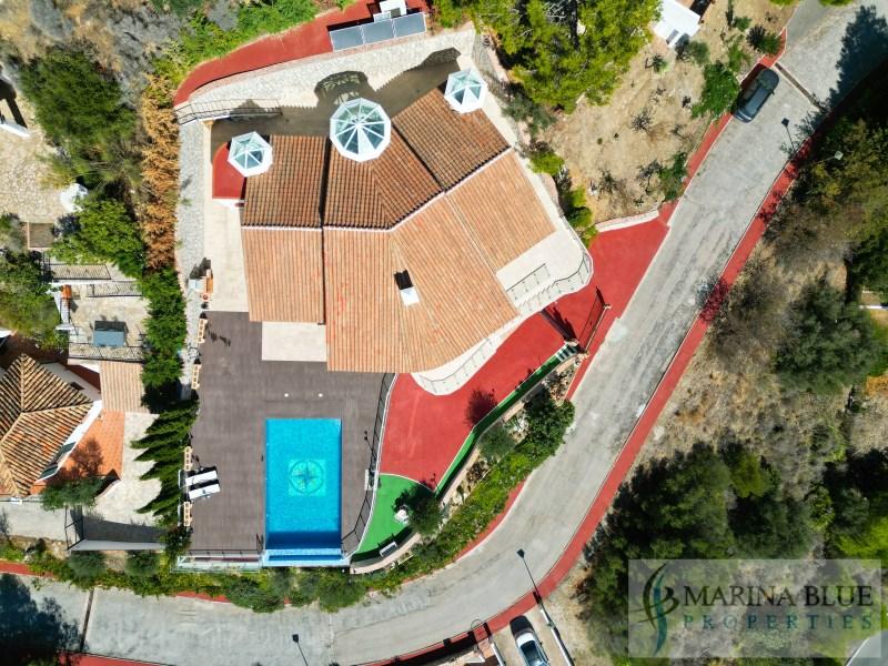 Villa myynnissä Valtocado - La Alquería - La Atalaya (Mijas)