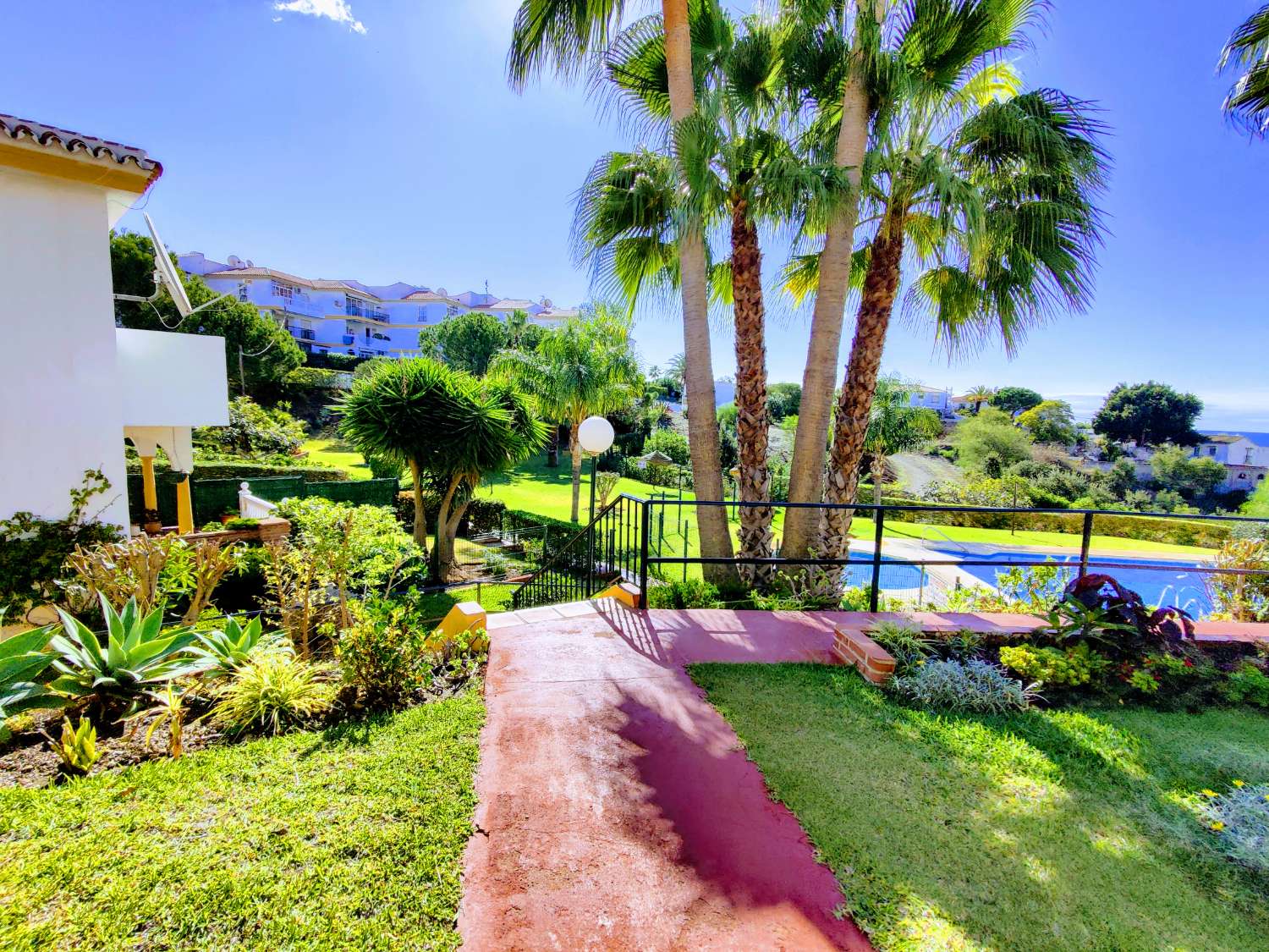 Atico de 2 dormitorios vistas 180 al mar