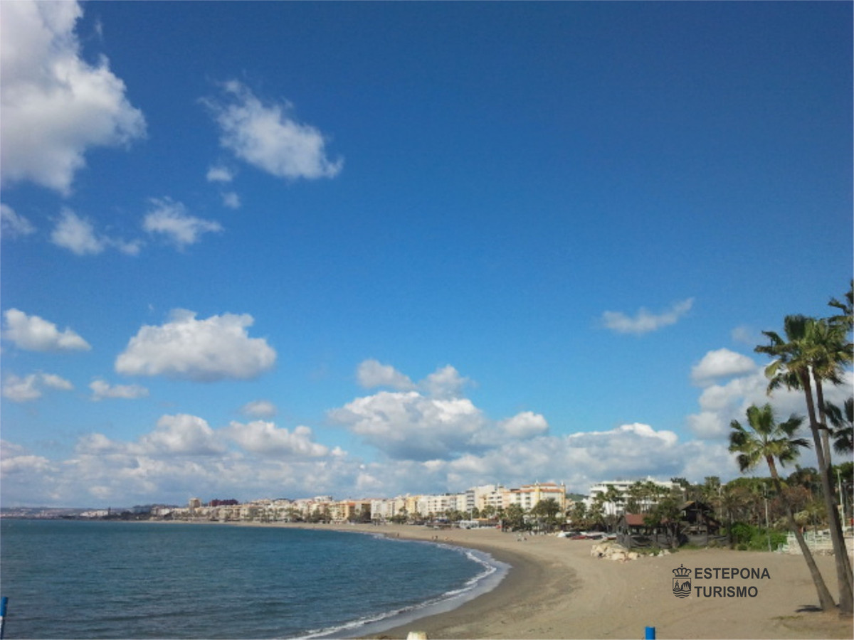 Apartment for sale in Estepona