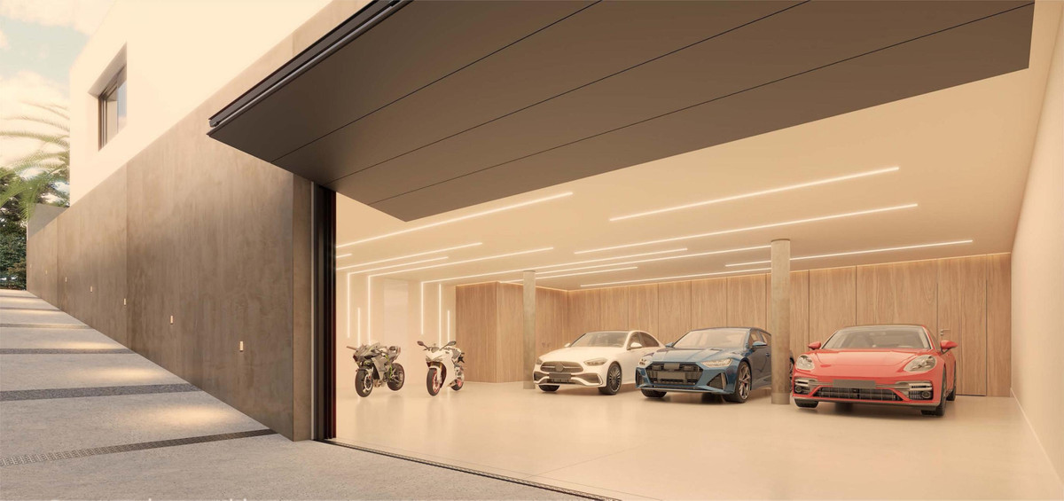 Vila v prodeji in Elviria (Marbella)