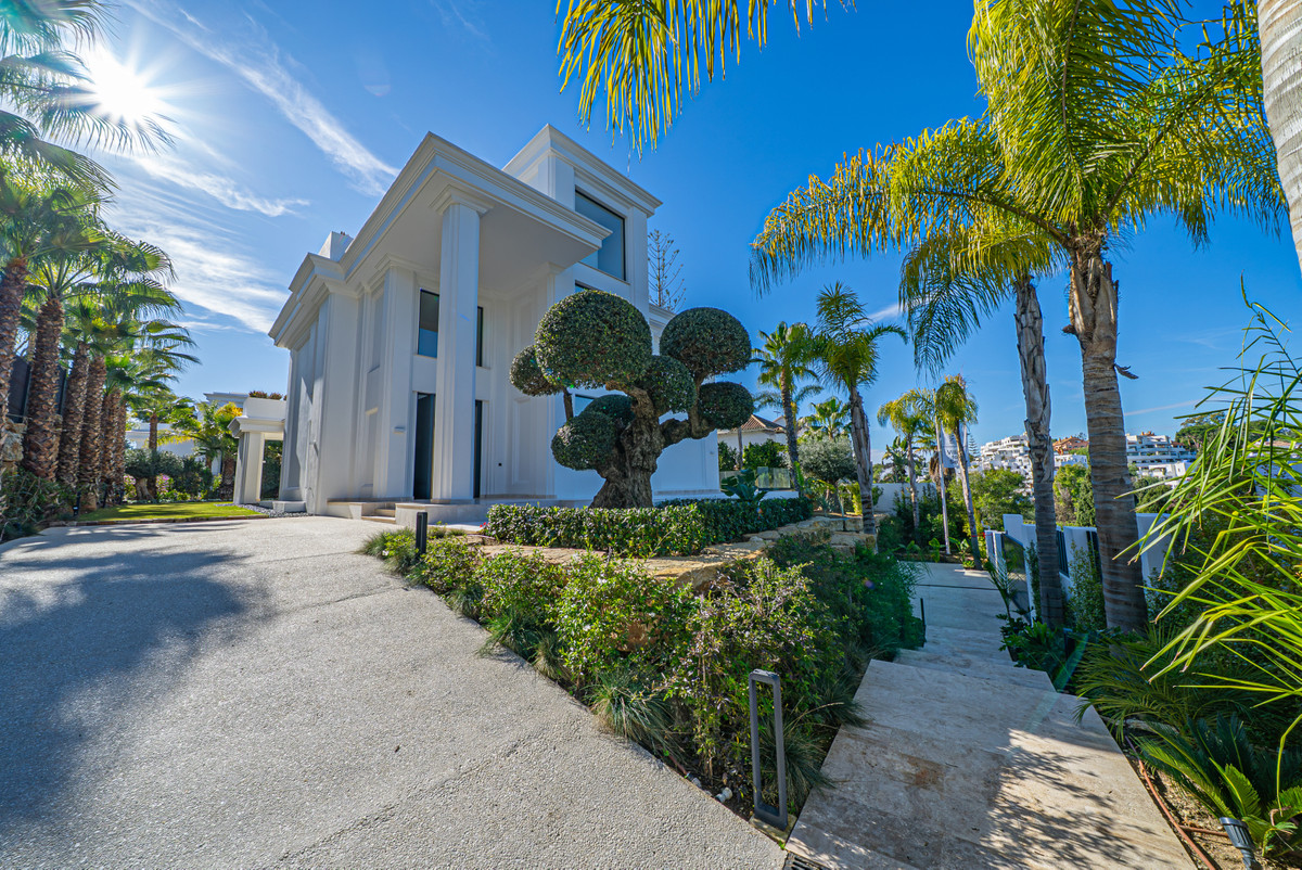 Villa en venta en Nagüeles-Milla de Oro (Marbella)