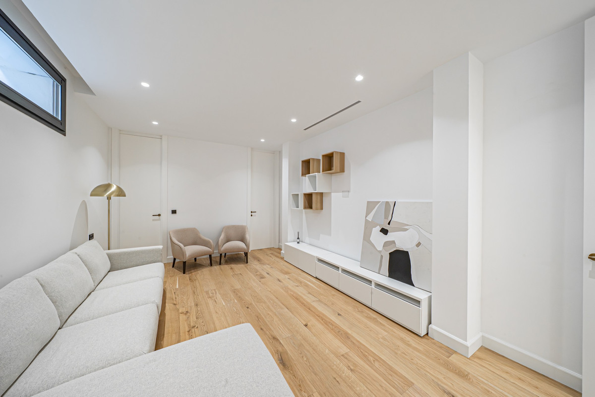 Villa en venta en Nagüeles-Milla de Oro (Marbella)