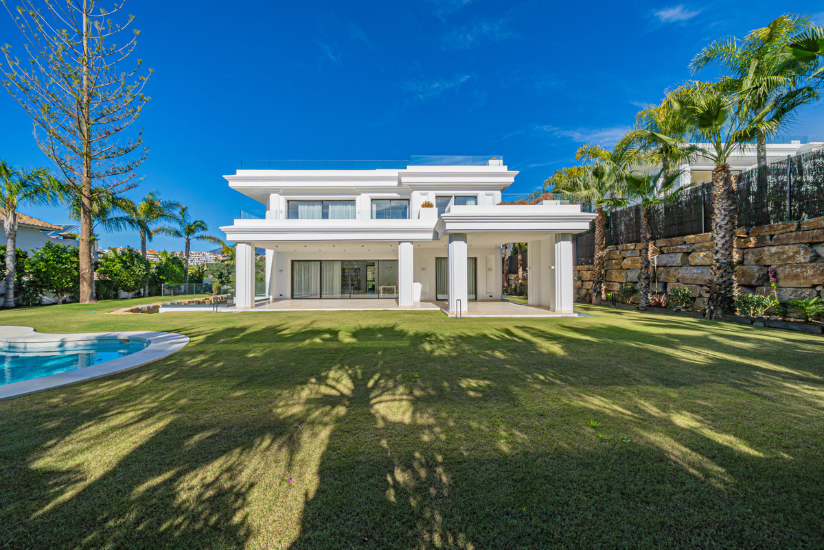 Villa en venta en Nagüeles-Milla de Oro (Marbella)