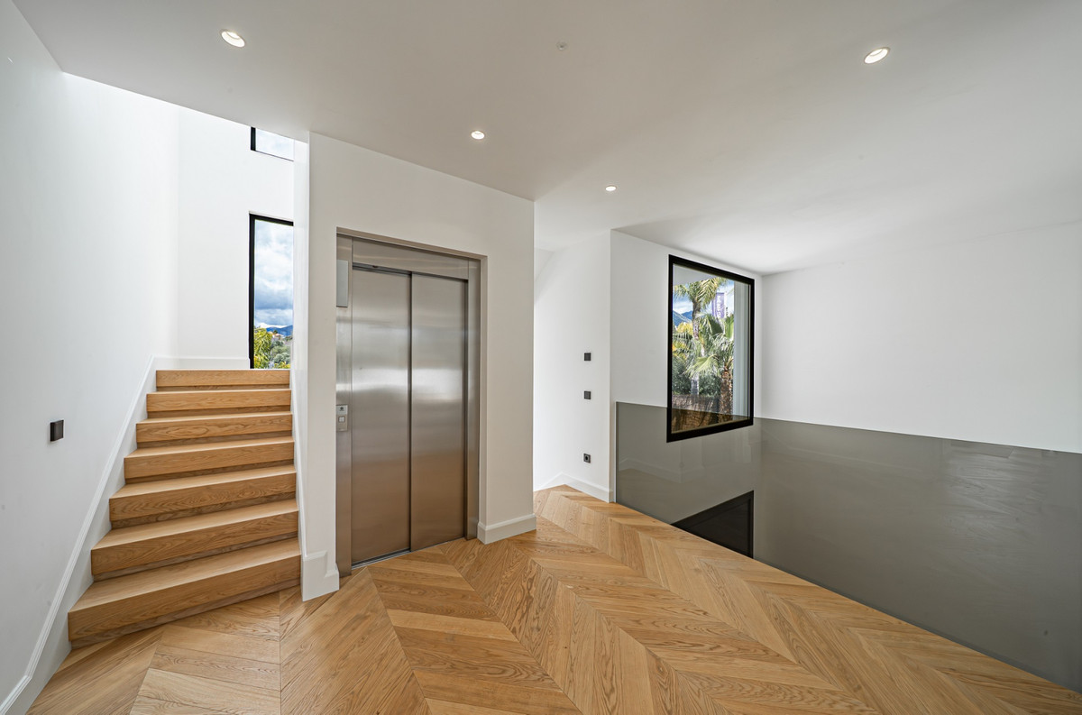 Villa en venta en Nagüeles-Milla de Oro (Marbella)