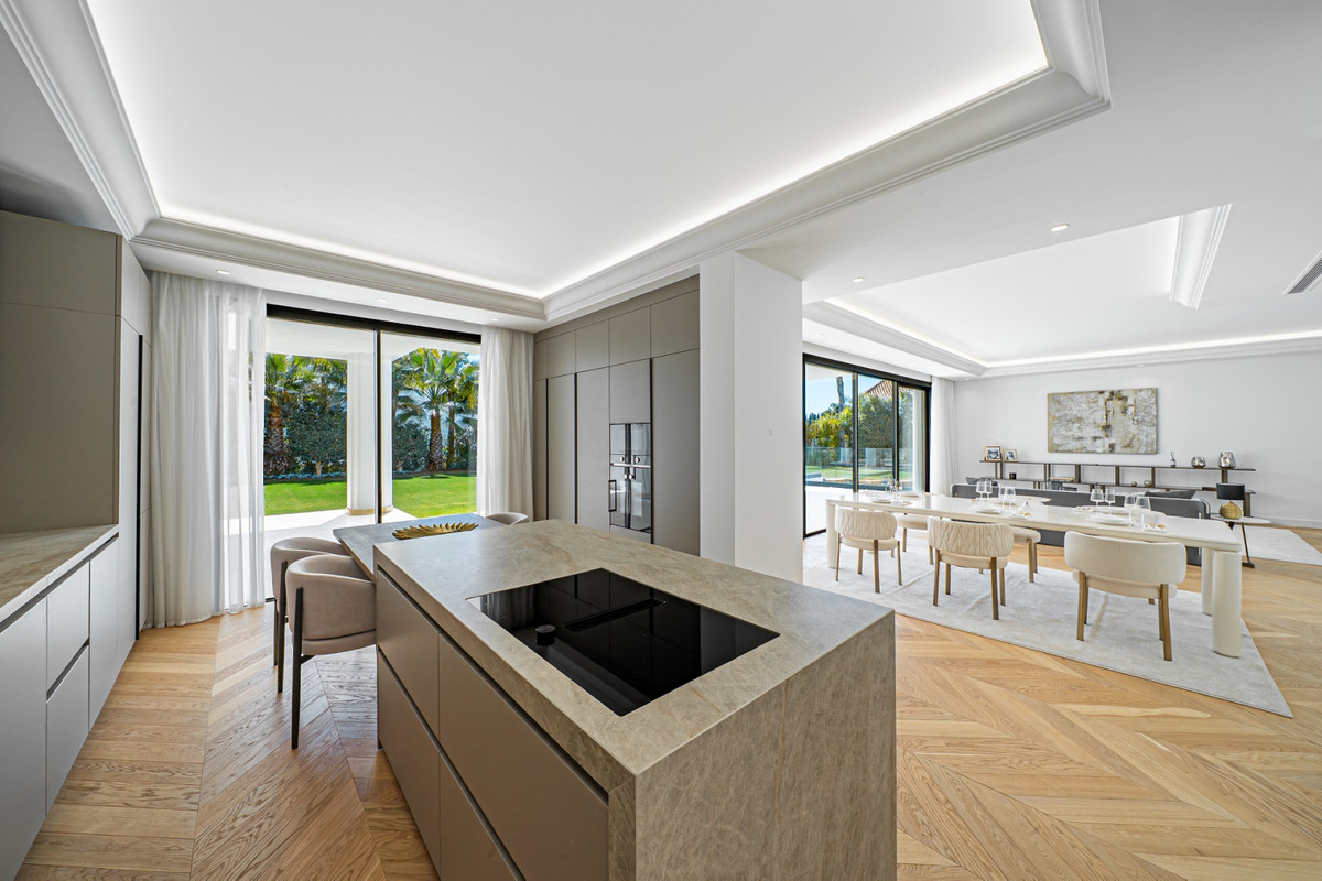 Villa en venta en Nagüeles-Milla de Oro (Marbella)