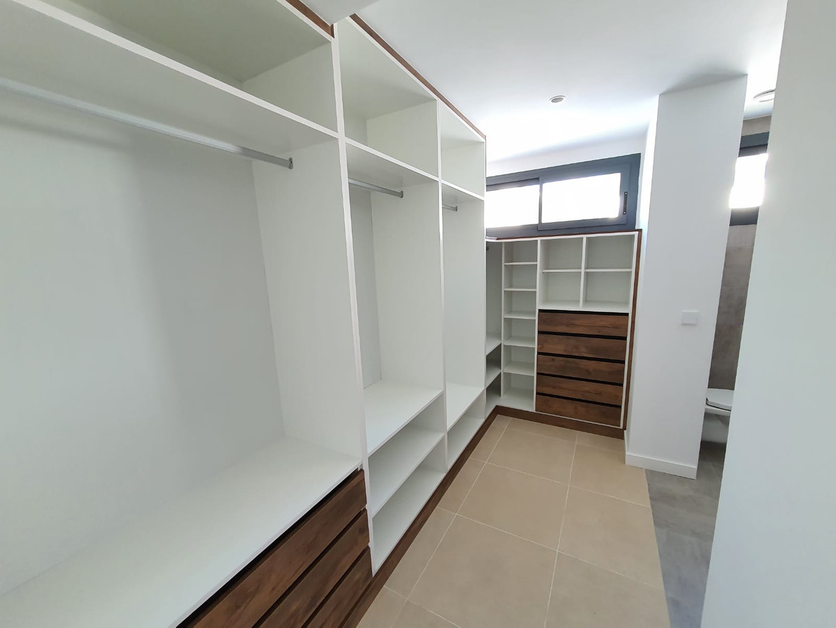 Villa te koop in La Duquesa (Manilva)