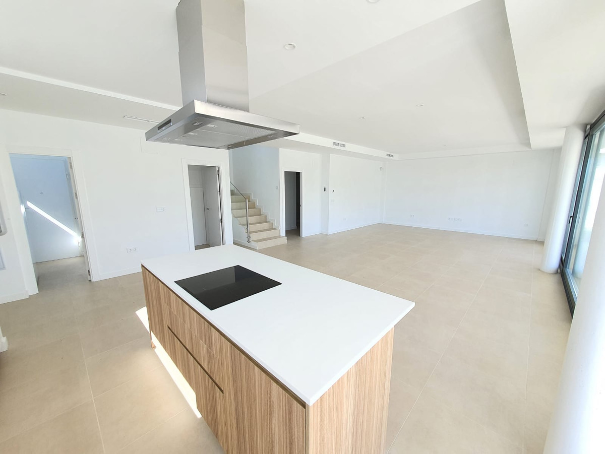 Villa te koop in La Duquesa (Manilva)