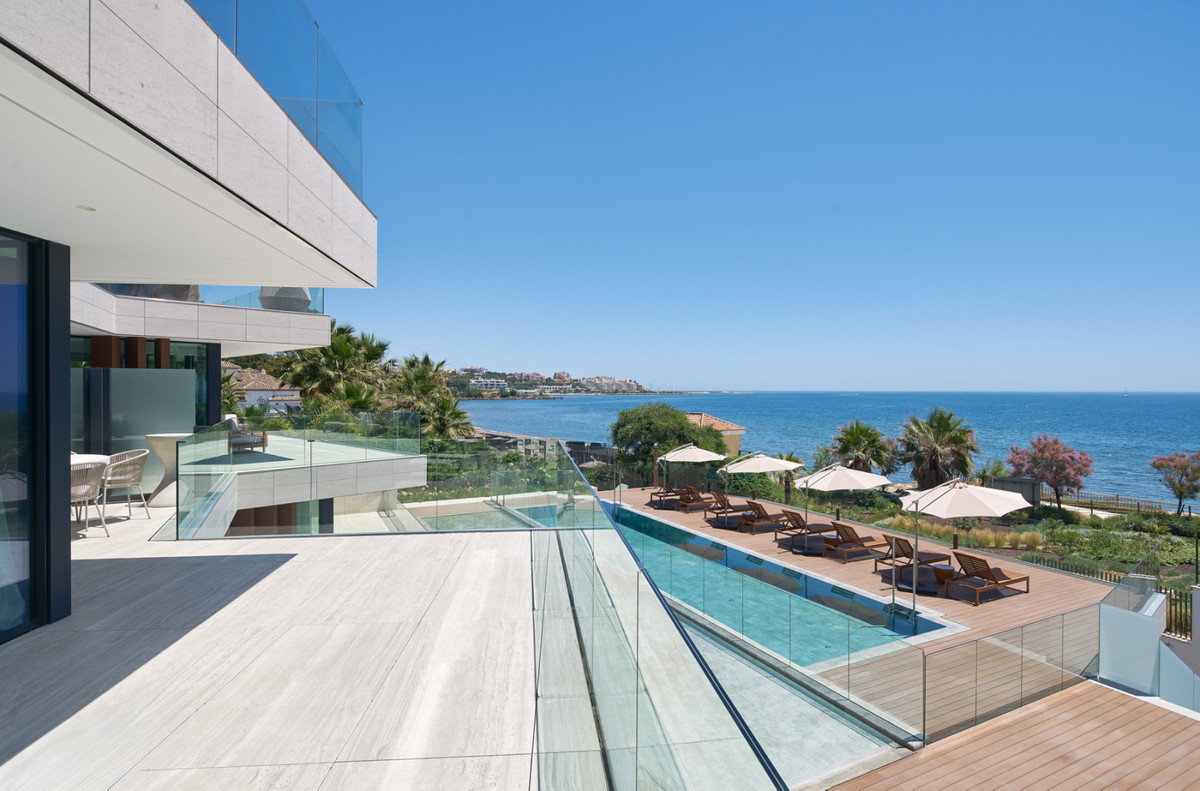 квартира в продаже в Estepona