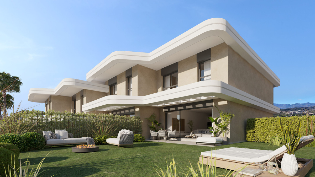 Apartment for sale in Estepona