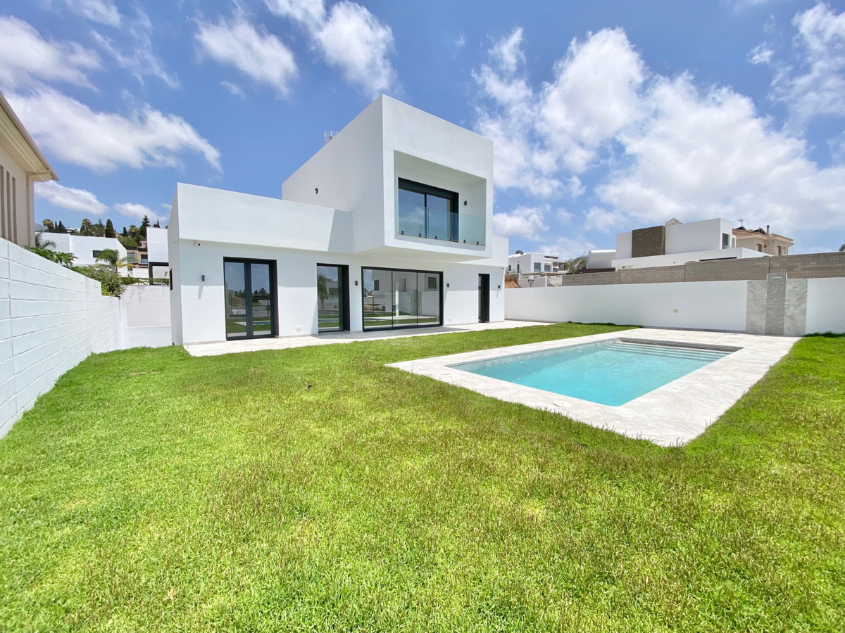 Villa en venta en Mijas