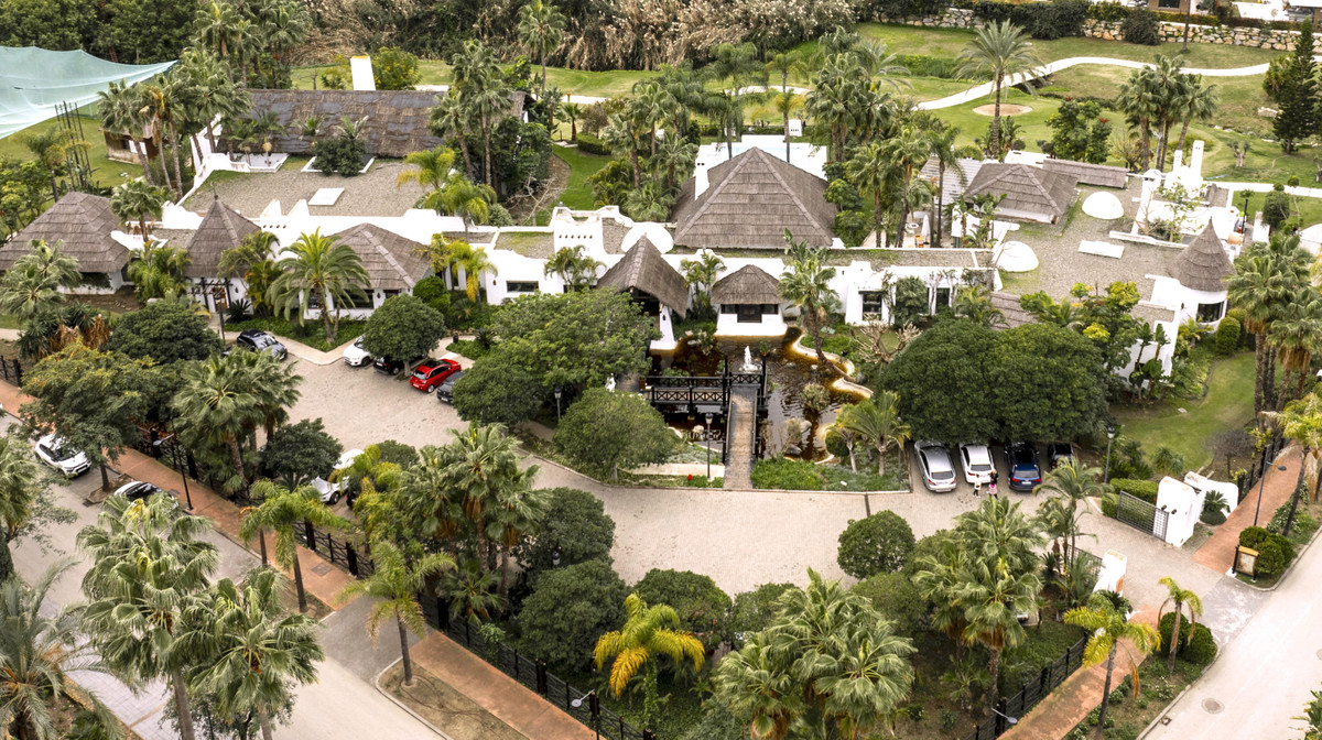 Villa en venta en Estepona