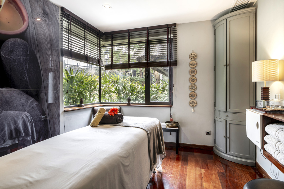 Villa en venta en Estepona