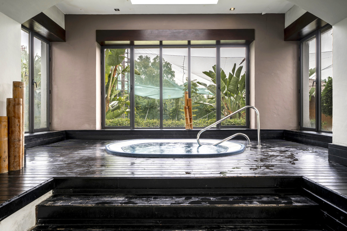 Villa en venta en Estepona