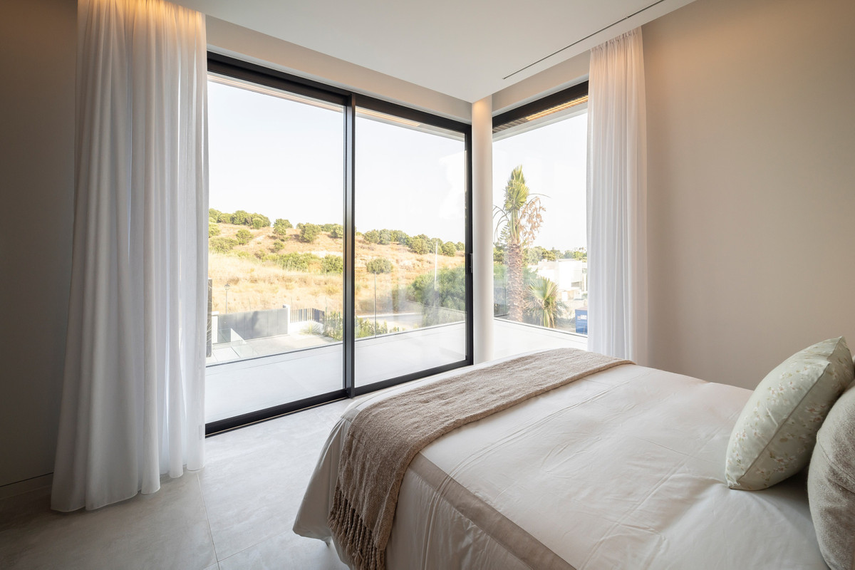 Villa en venta en El Paraíso (Benahavís)