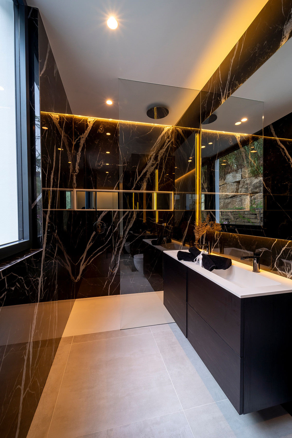 Villa en venta en El Paraíso (Benahavís)