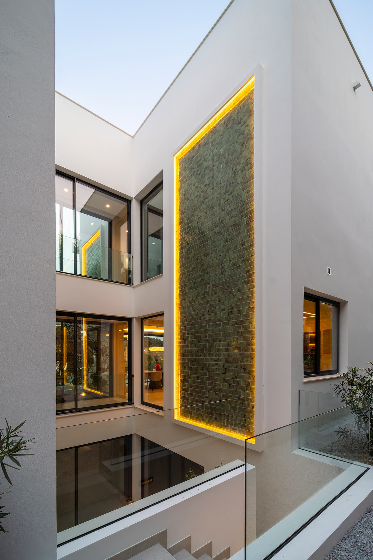 Villa en venta en El Paraíso (Benahavís)