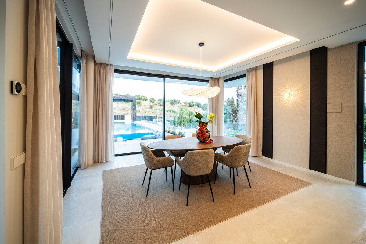 Villa en venta en El Paraíso (Benahavís)