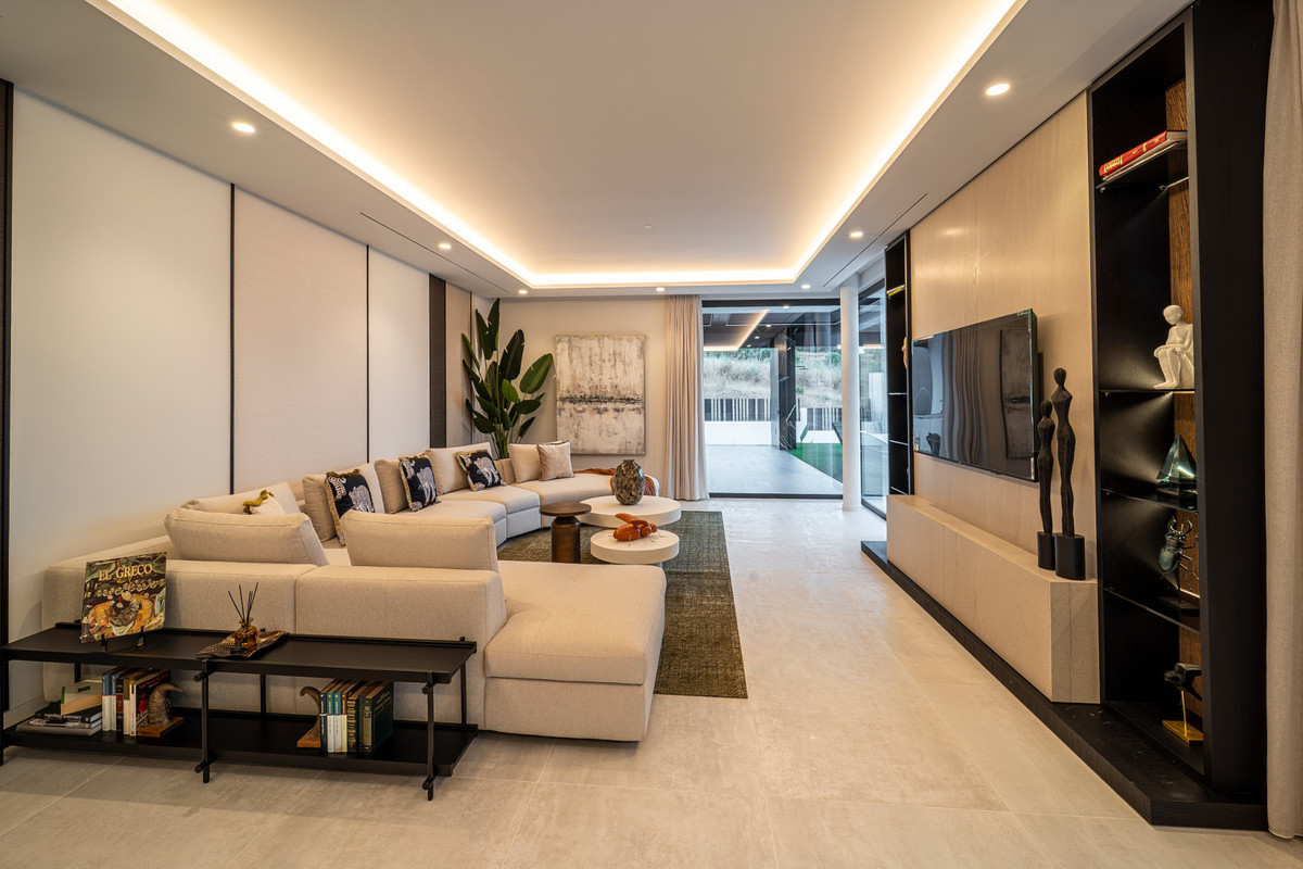 Villa en venta en El Paraíso (Benahavís)