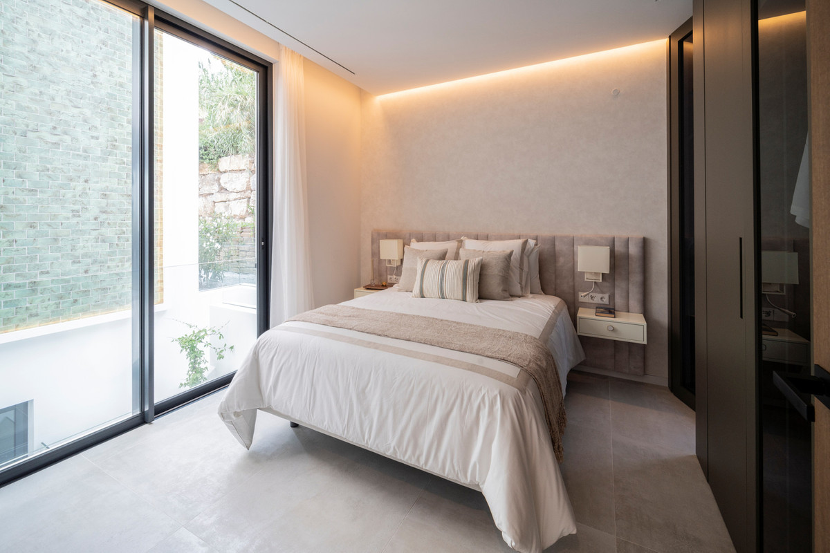 Villa en venta en El Paraíso (Benahavís)