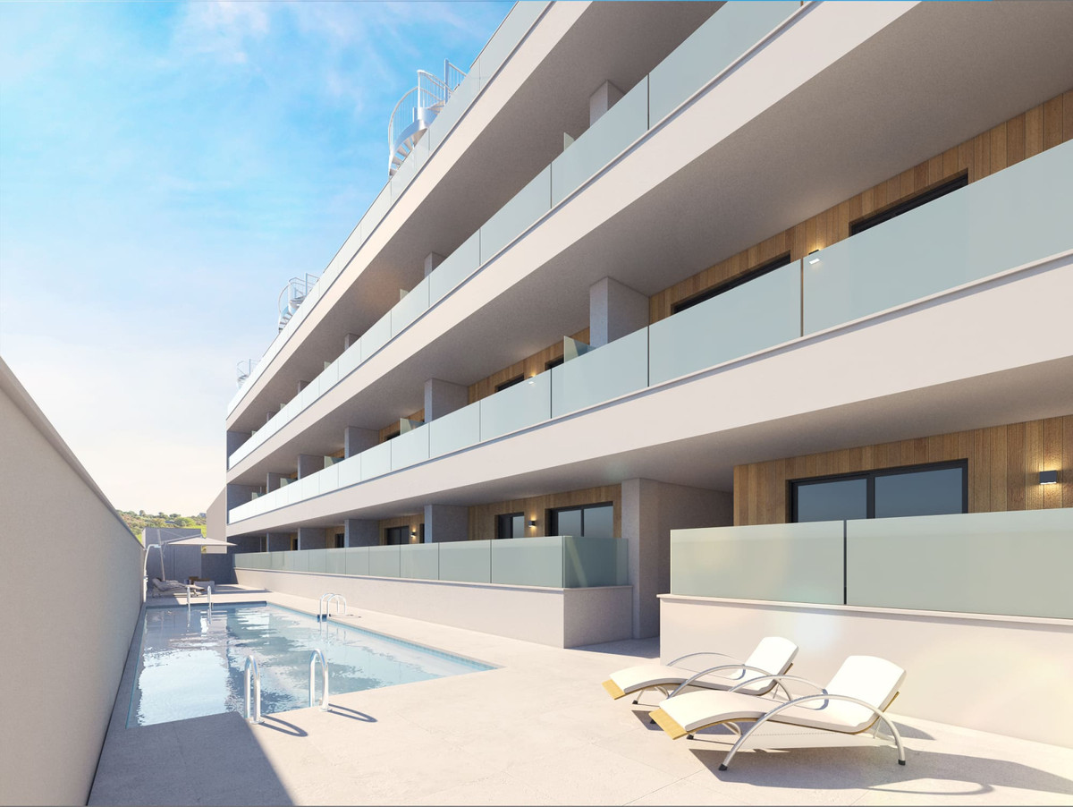 Kattohuoneisto myynnissä Las Lagunas (Mijas)