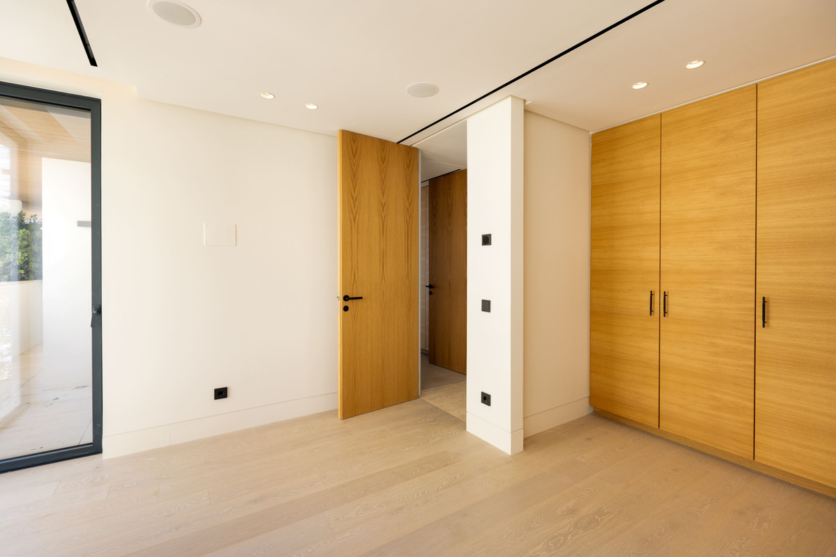 Lejlighed til salg i Estepona