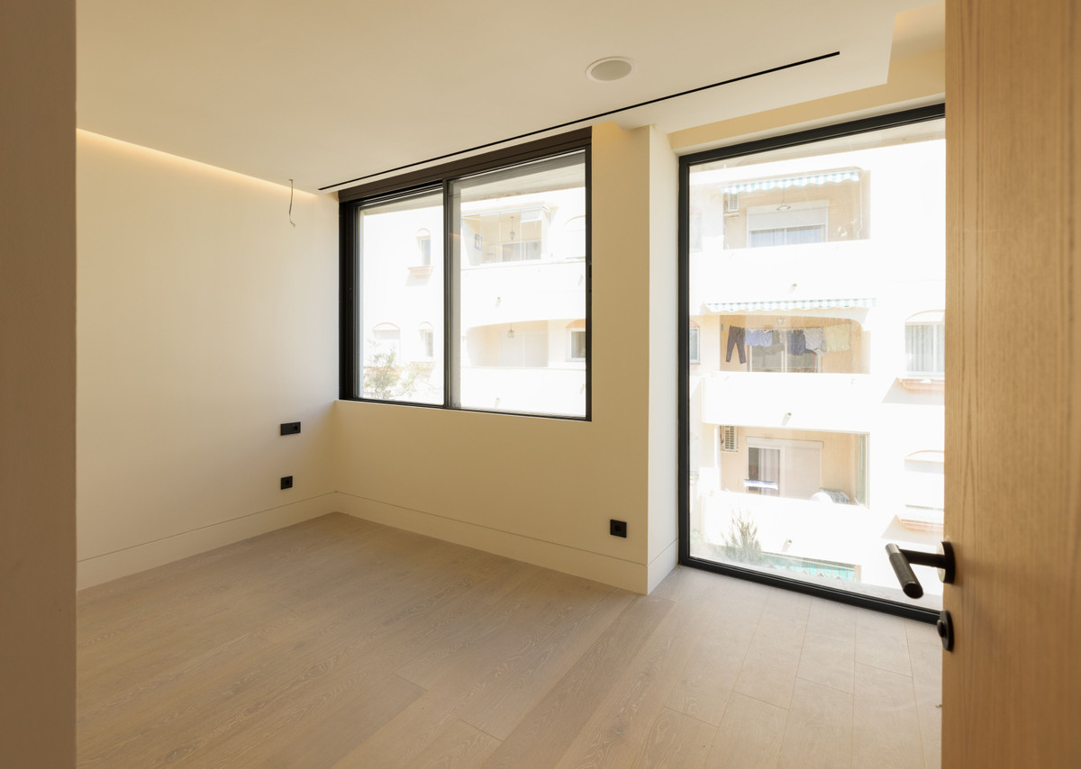 Lejlighed til salg i Estepona