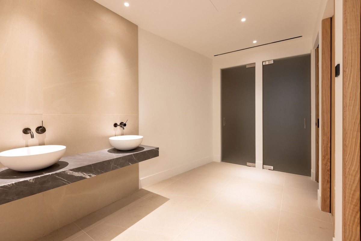 Lejlighed til salg i Estepona