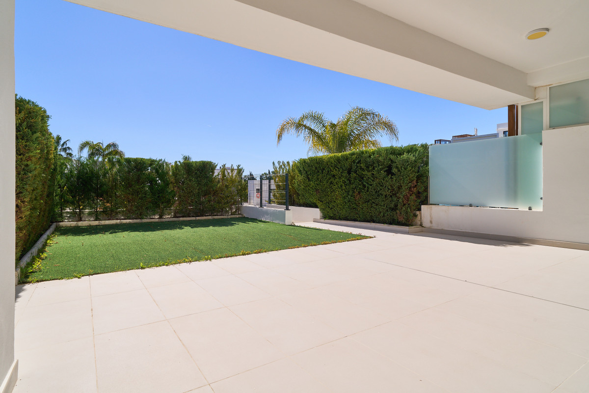 Apartamento en venta en Estepona