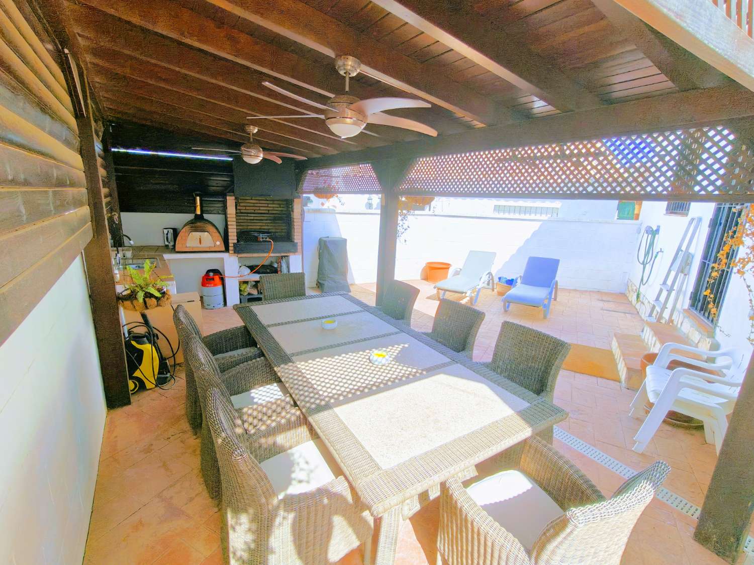 Charming detached villa 5 minutes from Playa del Charcon, near the Calaburras lighthouse