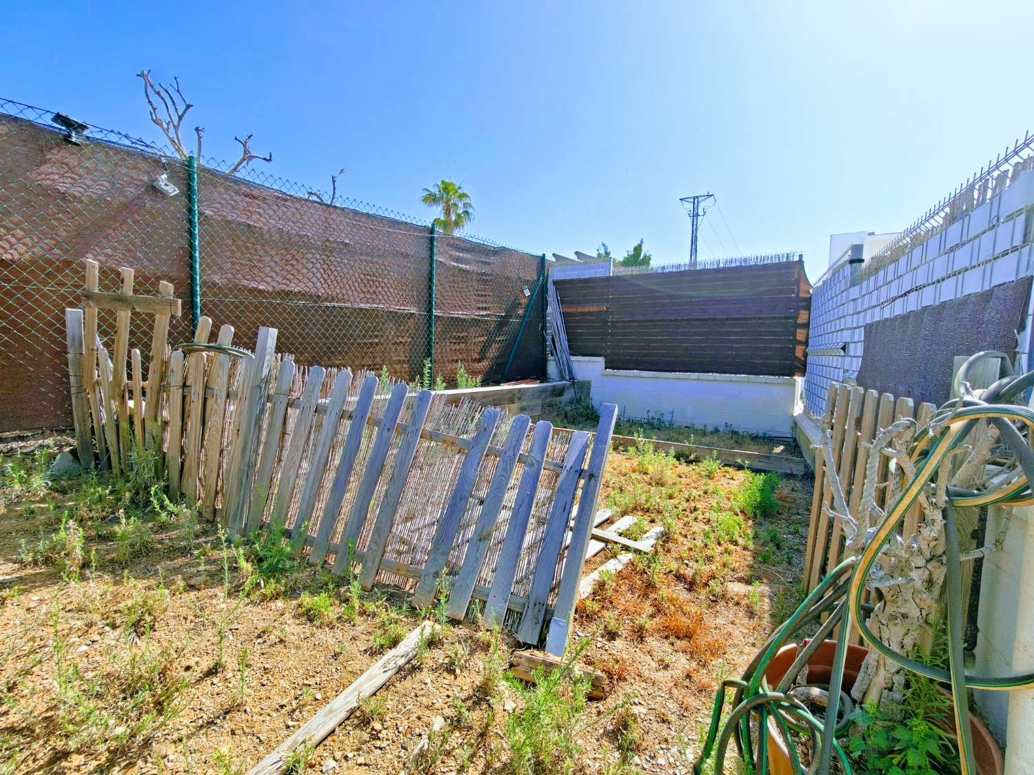 Charming detached villa 5 minutes from Playa del Charcon, near the Calaburras lighthouse